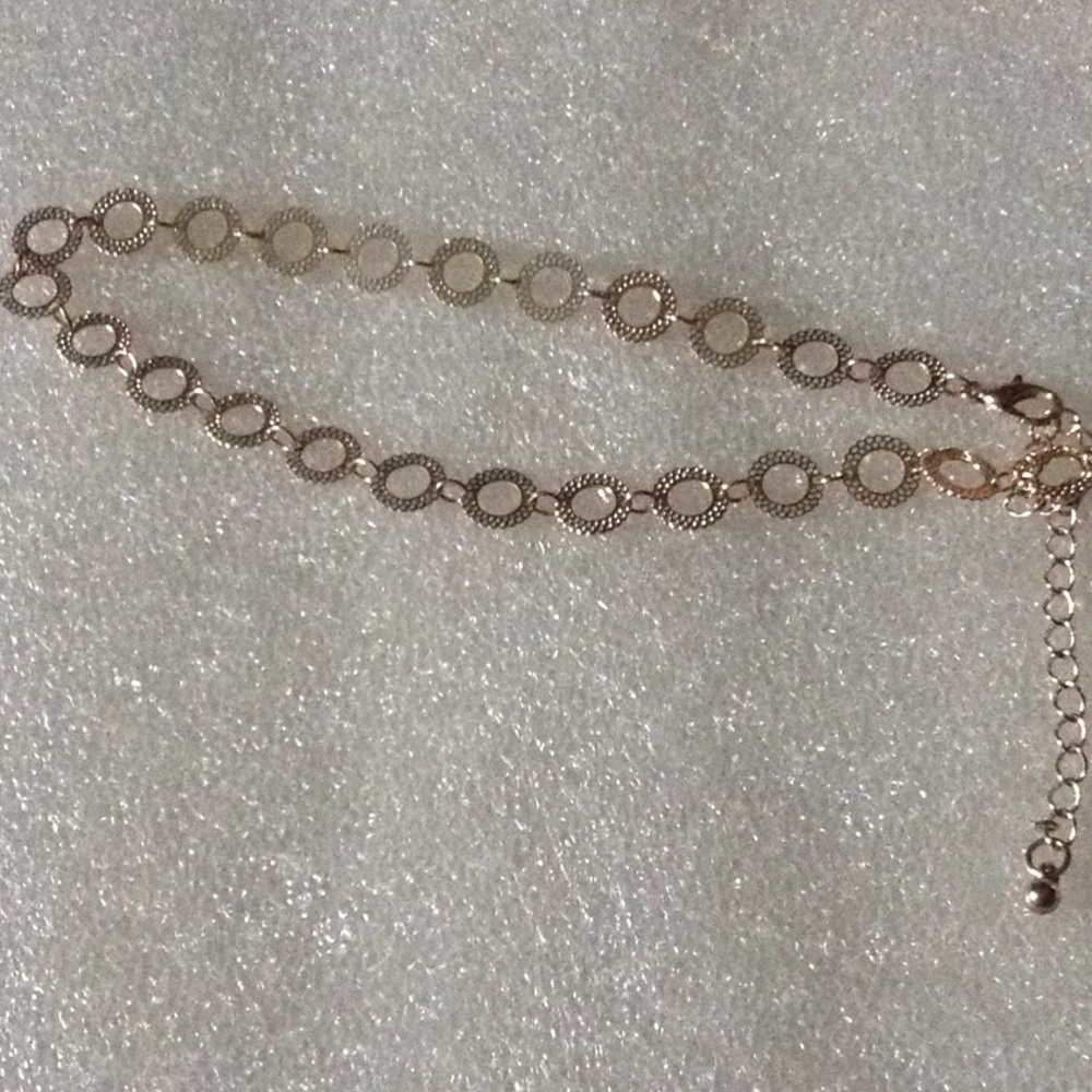 Ankle bracelet in rose gold color